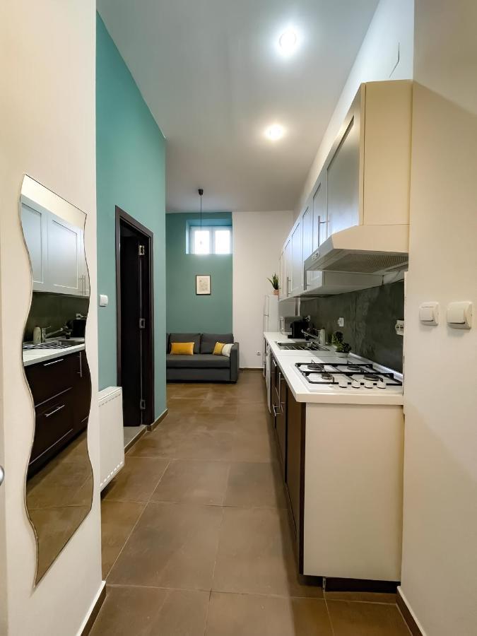 Cool Flat In The Heart Of Bucharest's Fun And History Appartamento Bucarest