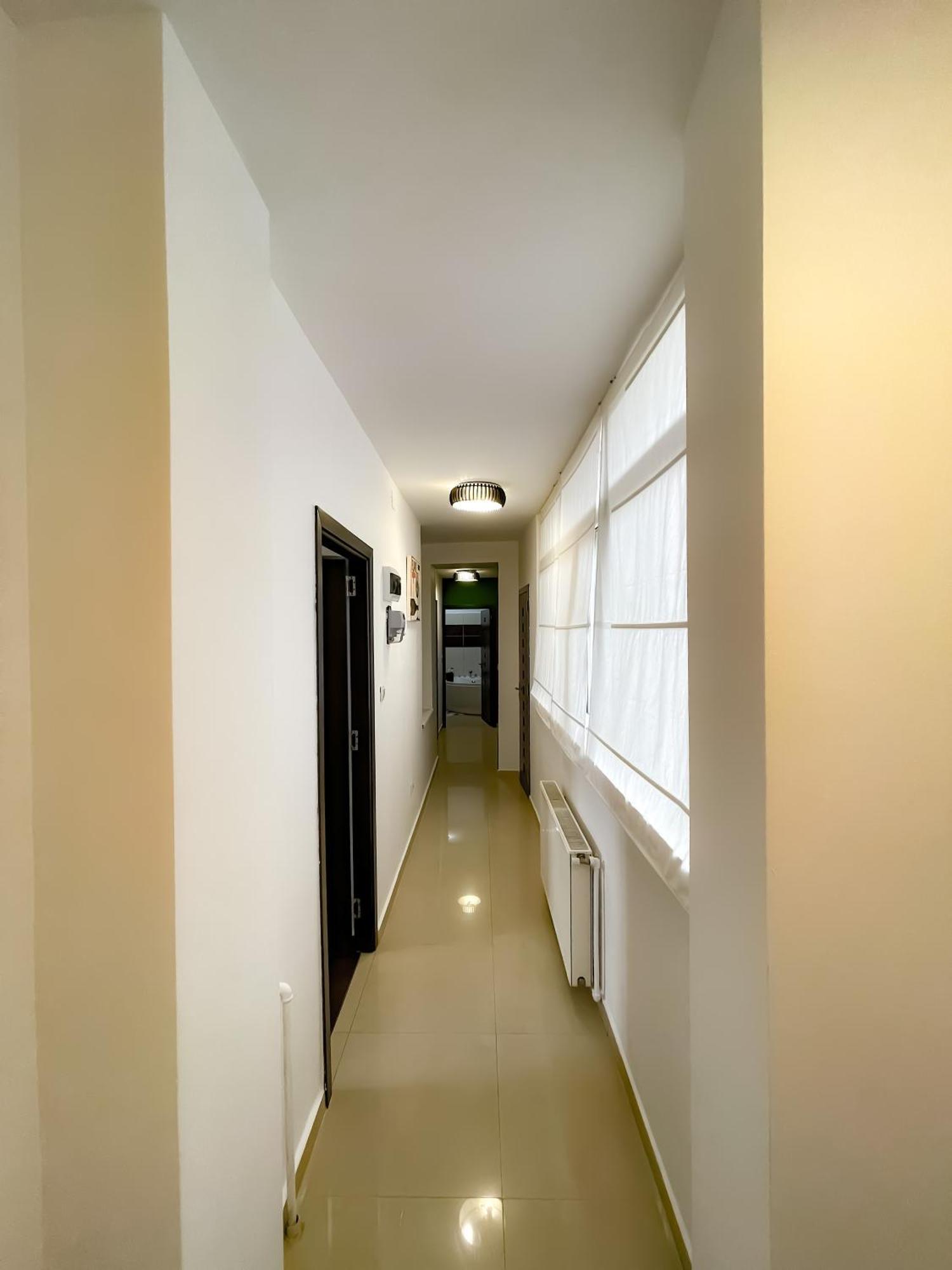 Cool Flat In The Heart Of Bucharest's Fun And History Appartamento