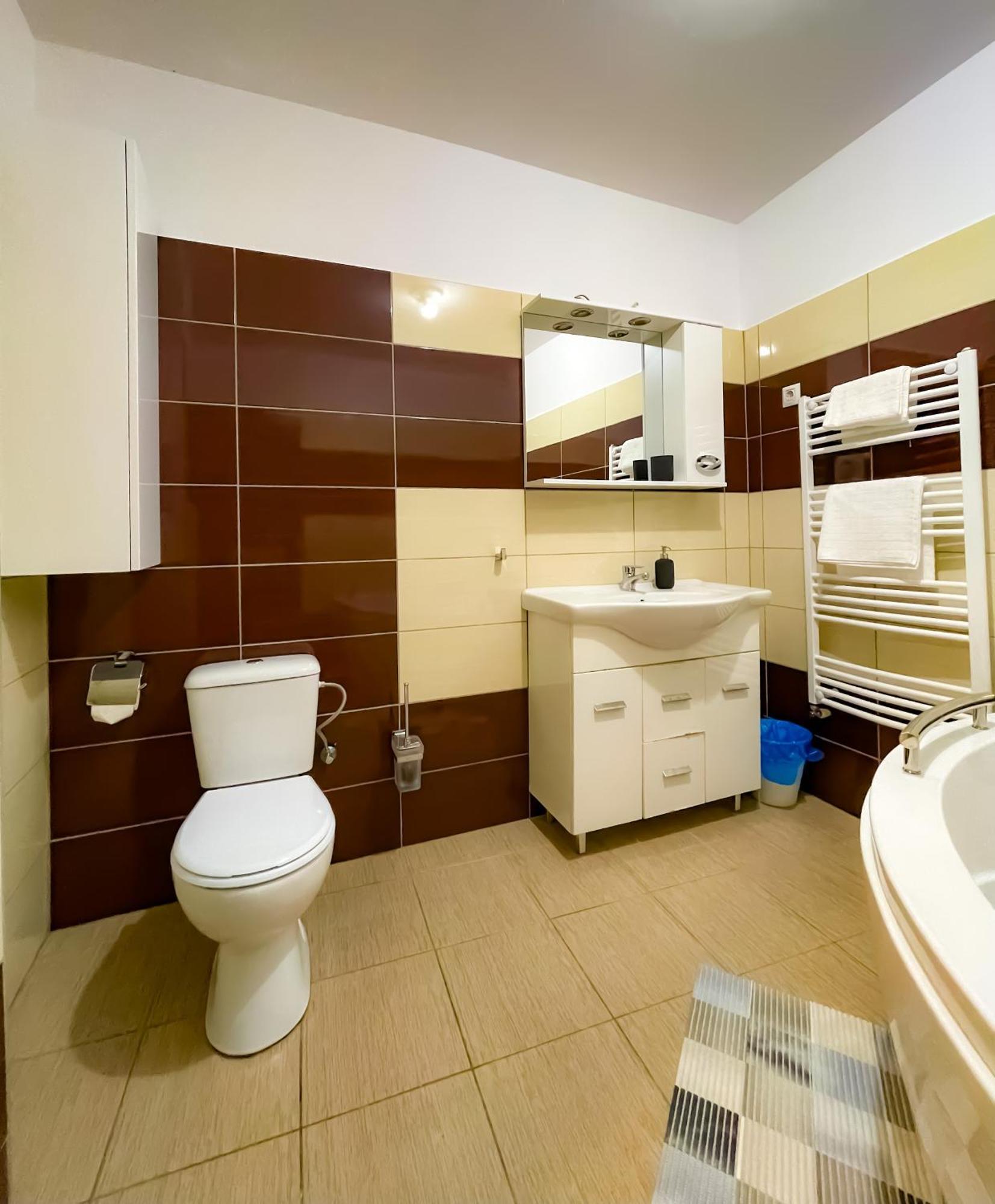 Appartamento Cool Flat In The Heart Of Bucharest's Fun And History