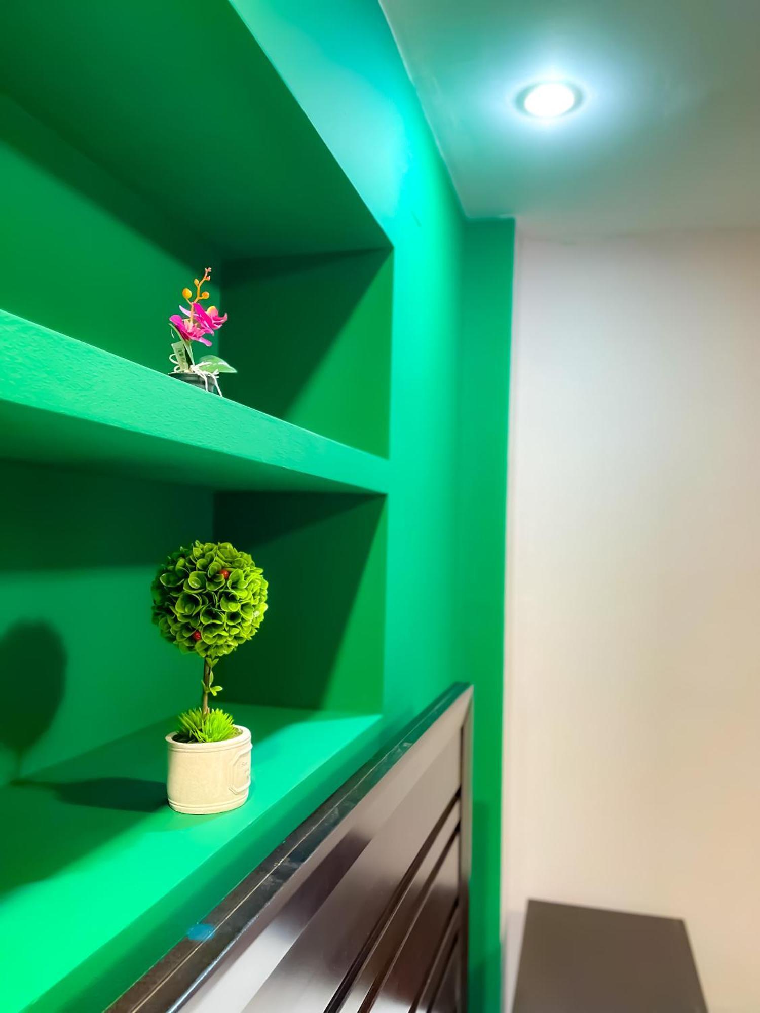 Cool Flat In The Heart Of Bucharest's Fun And History Appartamento
