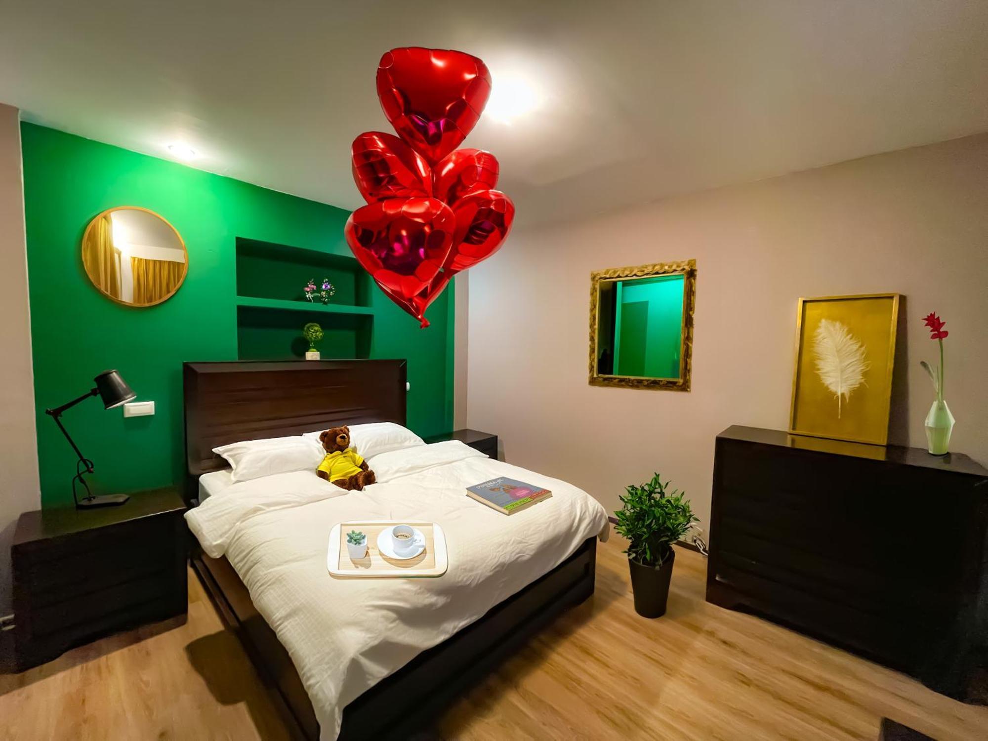 Cool Flat In The Heart Of Bucharest's Fun And History Appartamento *